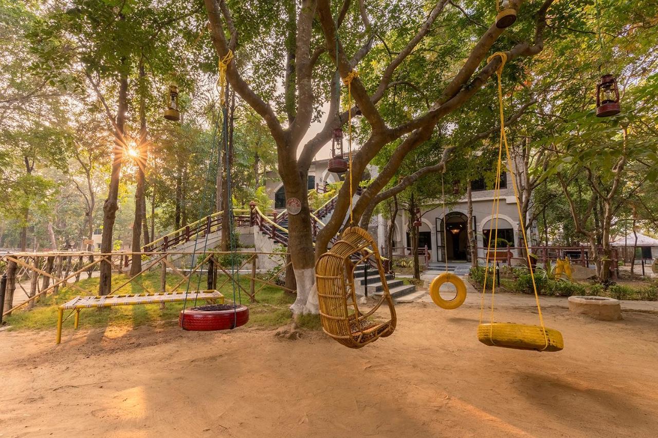 Jungle King Resort Kānha Extérieur photo