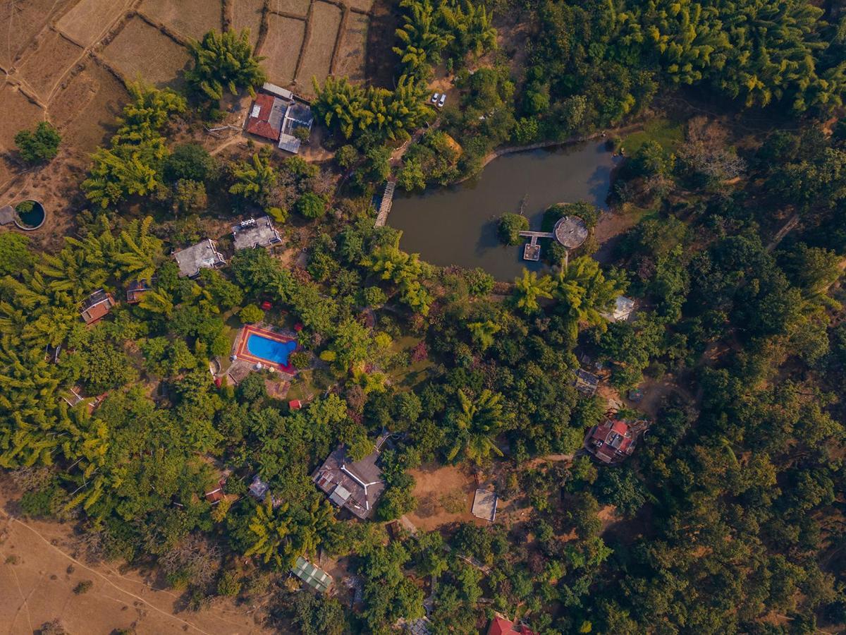 Jungle King Resort Kānha Extérieur photo