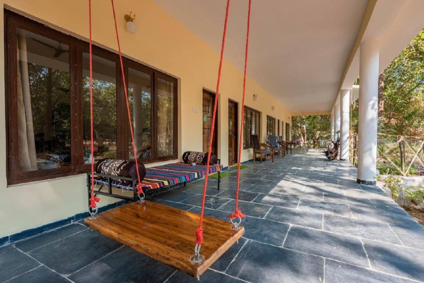 Jungle King Resort Kānha Extérieur photo