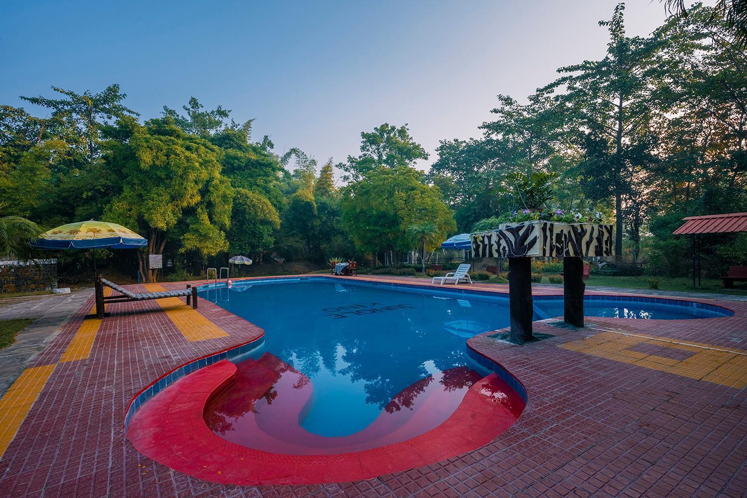 Jungle King Resort Kānha Extérieur photo