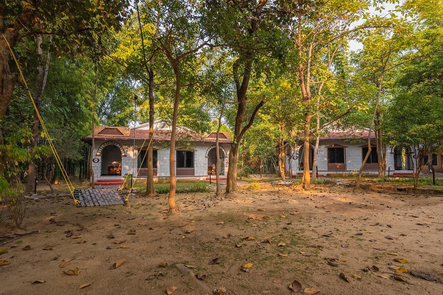 Jungle King Resort Kānha Extérieur photo
