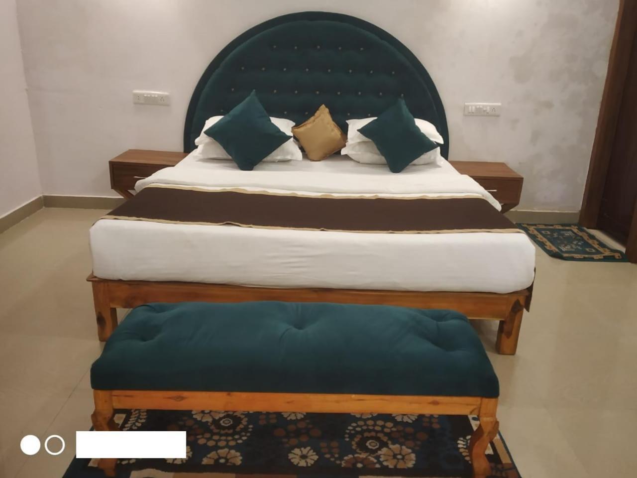 Jungle King Resort Kānha Extérieur photo